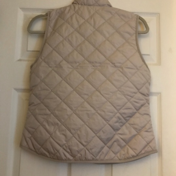 Old Navy quilted vest - Picture 5 of 5